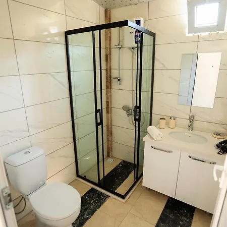 Hotel apartamentowy Linaden Apart 3*